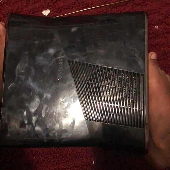 Leo - Picture 2 of 2